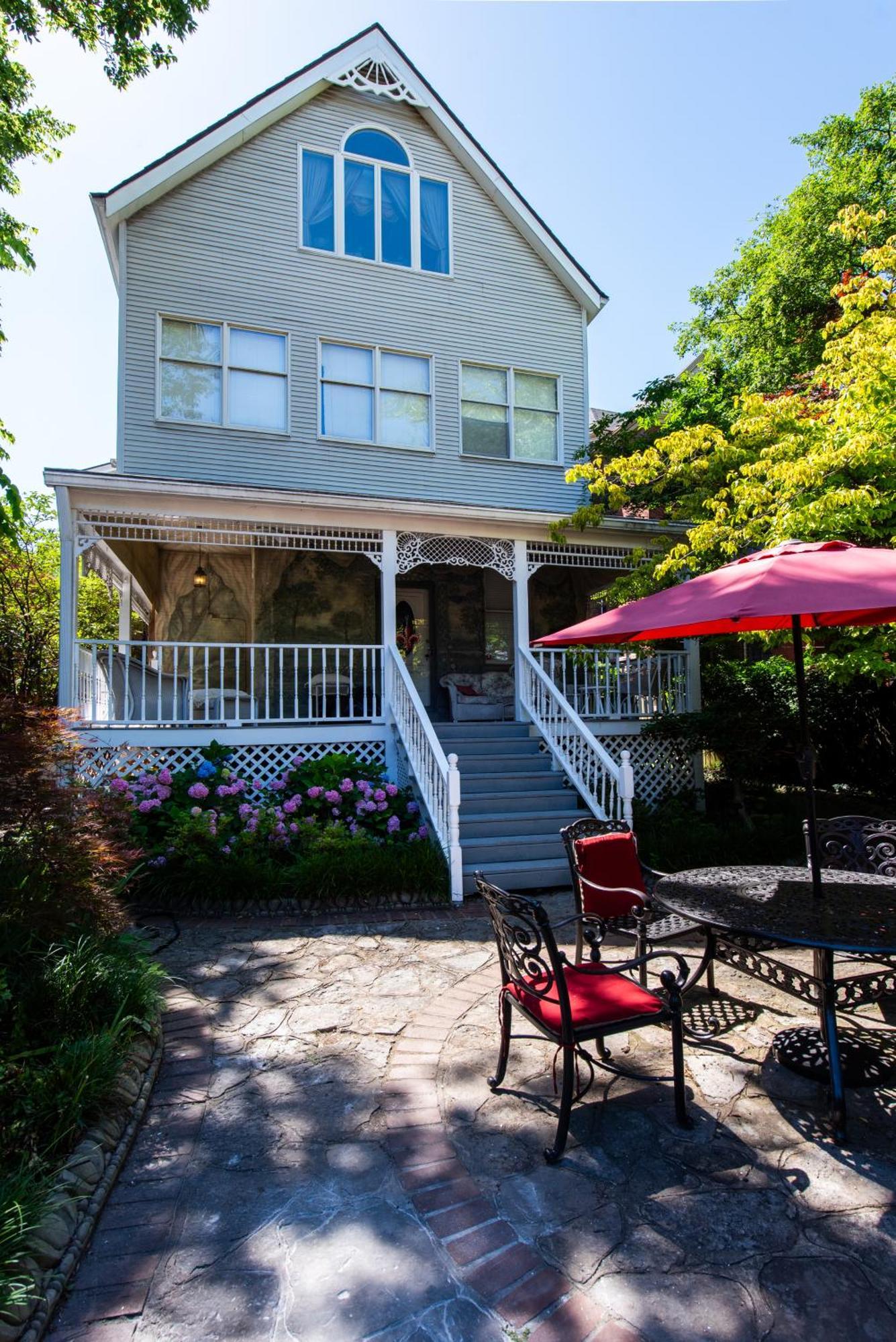 Park Bed & Breakfast Louisville